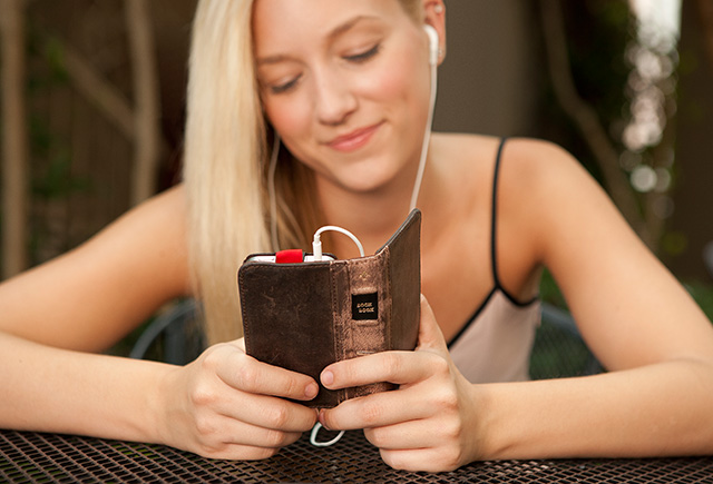 BookBook for iPhone - BookBook for iPhone - Twelve South