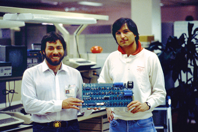 est100 一些攝影(some photos): Steve Jobs and Steve Wozniak ( Jobs and Woz ) 史蒂夫·賈伯斯 和 史蒂夫·沃茲尼克