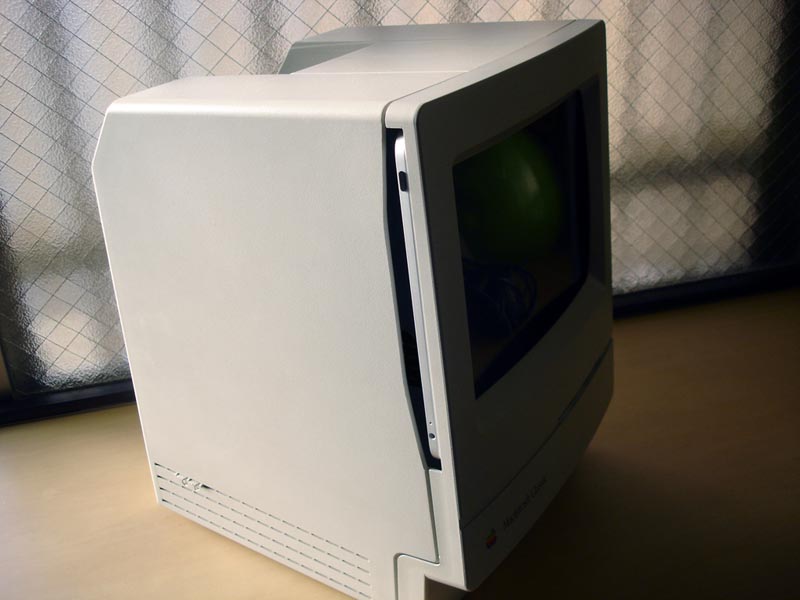Retro Macintosh iPad stand