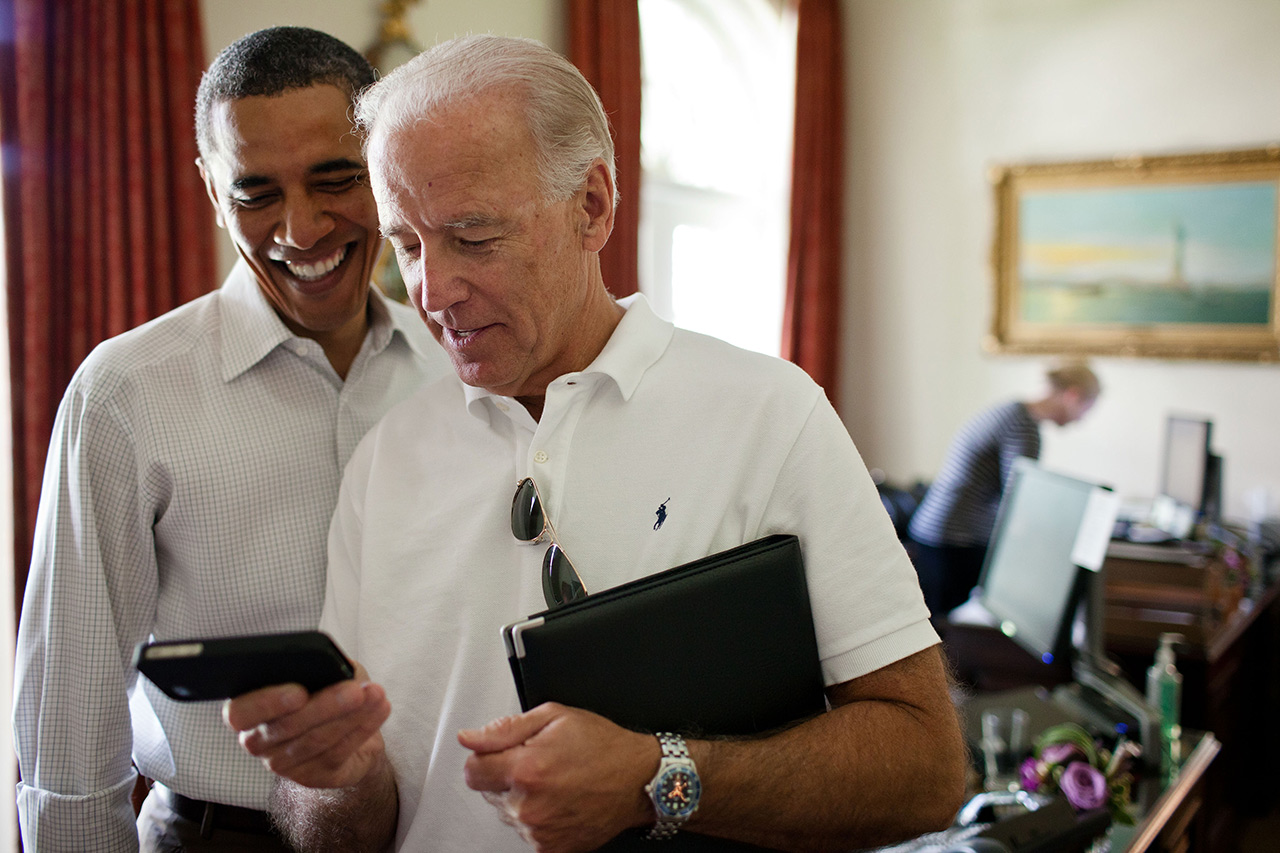 Barack Obama Joe Biden iPhone iPad