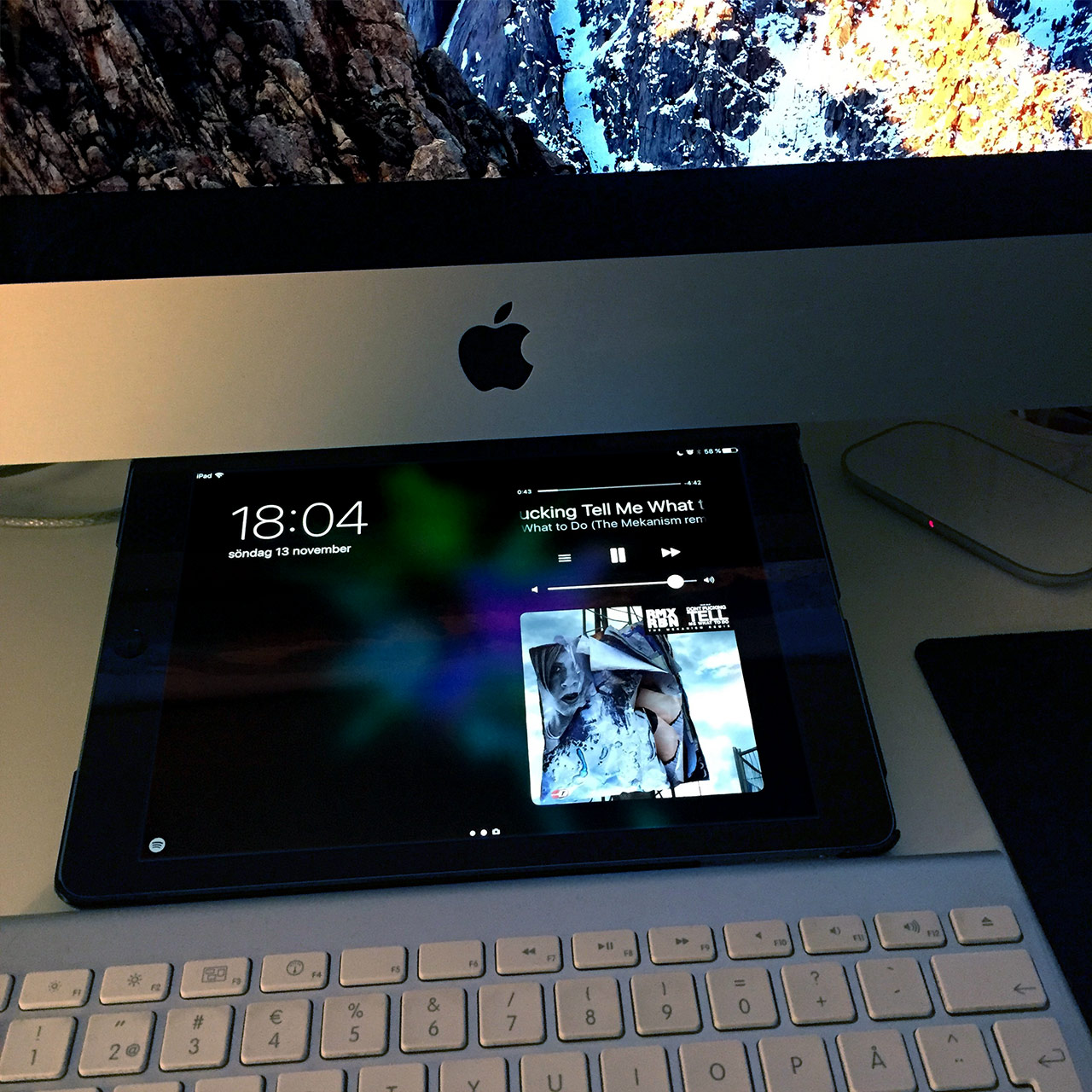 iMac iPad Spotify MaxiMac